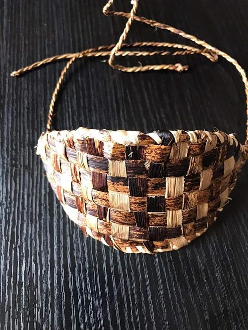 Le masque artisanal de Bukavu qui fait rêver les Kinois