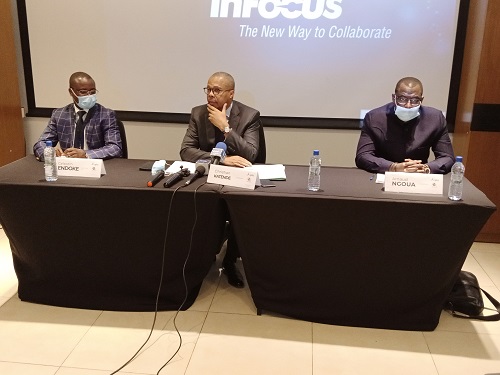 Jean-Célestin Endoke, Serge Katende et Jean-Arnaud Ngoua présidant l’atelier (Adiac)