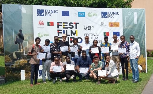  Photo de famille des participants à l’atelier de réalisation avec Nicolas Glorieux et Pablo Granguillot (Adiac)