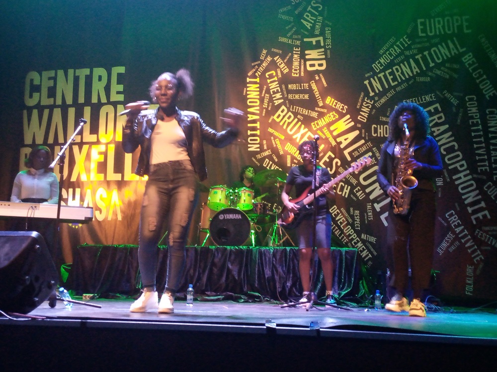 Le quintet Mama Jazz Tsabi sur la scène du Centre Wallonie-Bruxelles (Adiac)