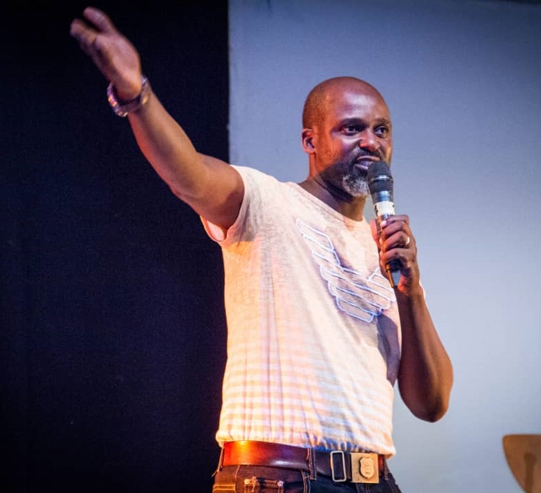 Fabrice Mukala, danseur-chorégraphe présentant sa pièce de danse Bu muetu (DR)) présentant sa pièce de danse Bu muetu (DR)