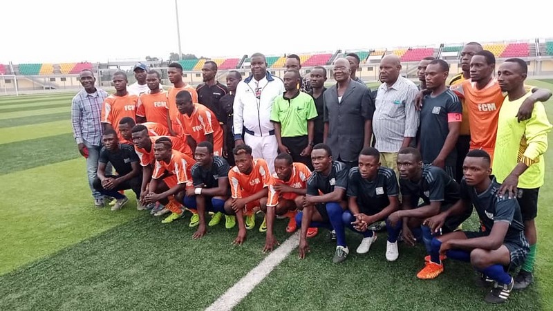 Photo de groupe lors de la 1ère journée du Tournoi Madingou Uni le 10 juillet 2021